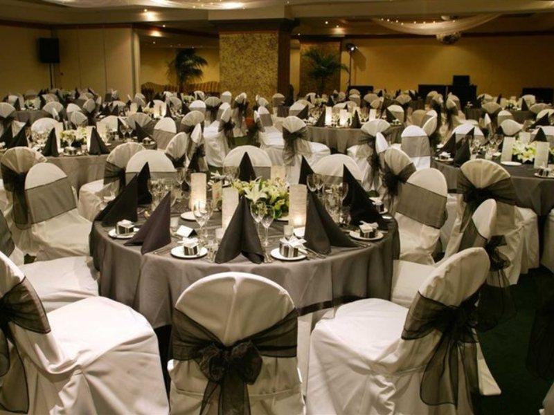 Stamford Plaza Hotel 5*