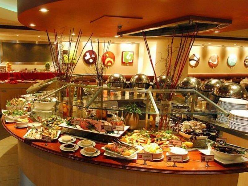 Stamford Plaza Hotel 5*