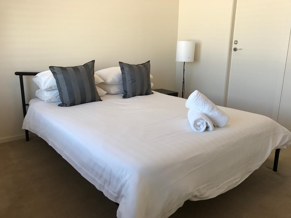 West Lakes Apartment