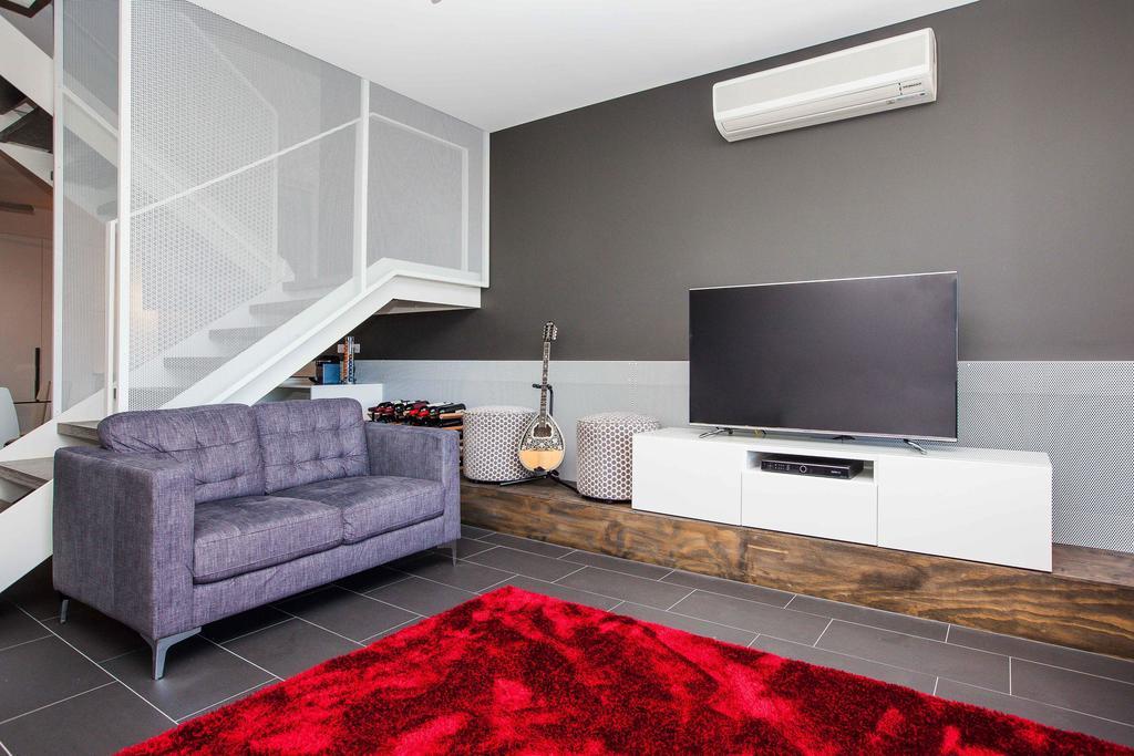 Gibson & 7th Apartment *
