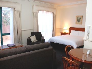 Majestic Tynte Street Aparthotel 4*