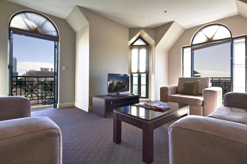 Frome 4* Adelaide