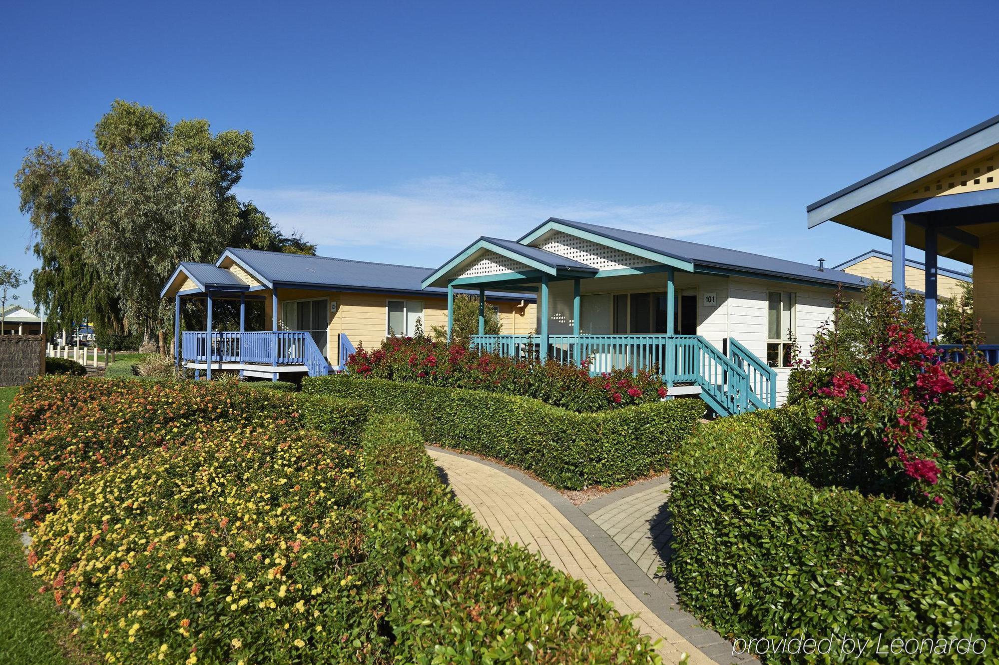 The Retreat West Parks