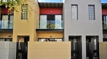 Rnr Serviced - Wakefield St 4*