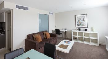 Dress Circle - North Terrace Apartment