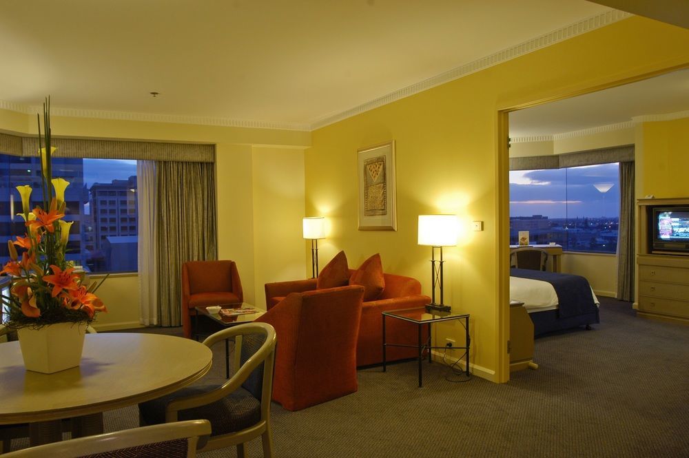 Grand Chancellor 4* Adelaide
