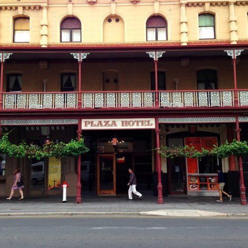 Plaza 3* Adelaide