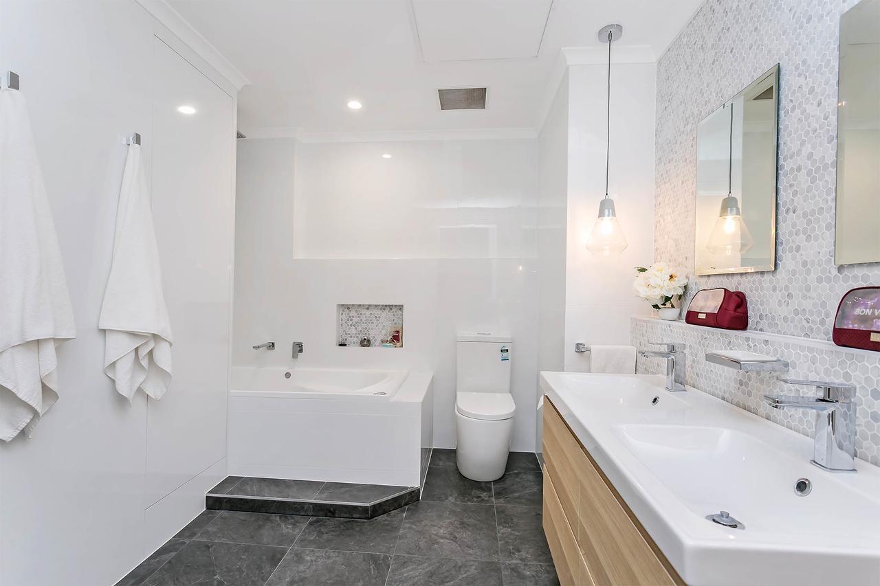 Apartment Heart Of Glenelg *
