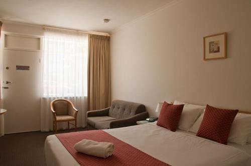Taft 3* Adelaide