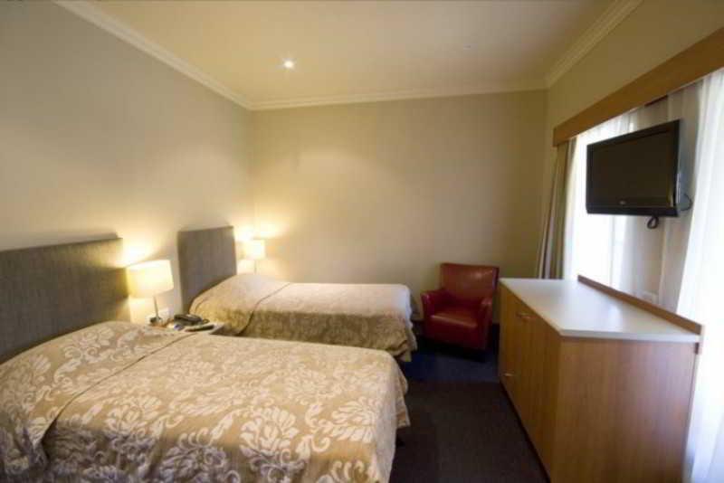 Comfort & Sombrero 4* Adelaide