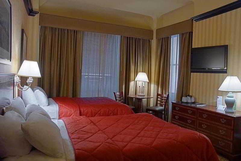 Hotel Comfort & Manhattan 3*