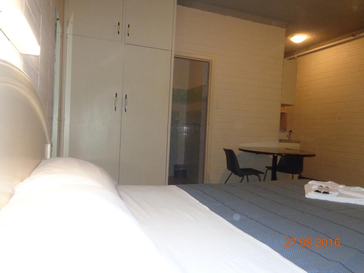 Backpackers And Travellers Hostel Adelaide