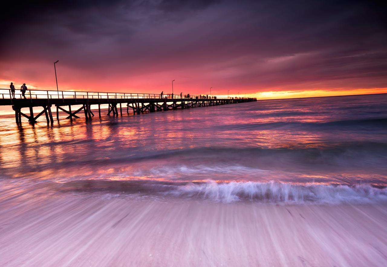 Glenelg Seaside - Free Car Park Apartment Adelaide