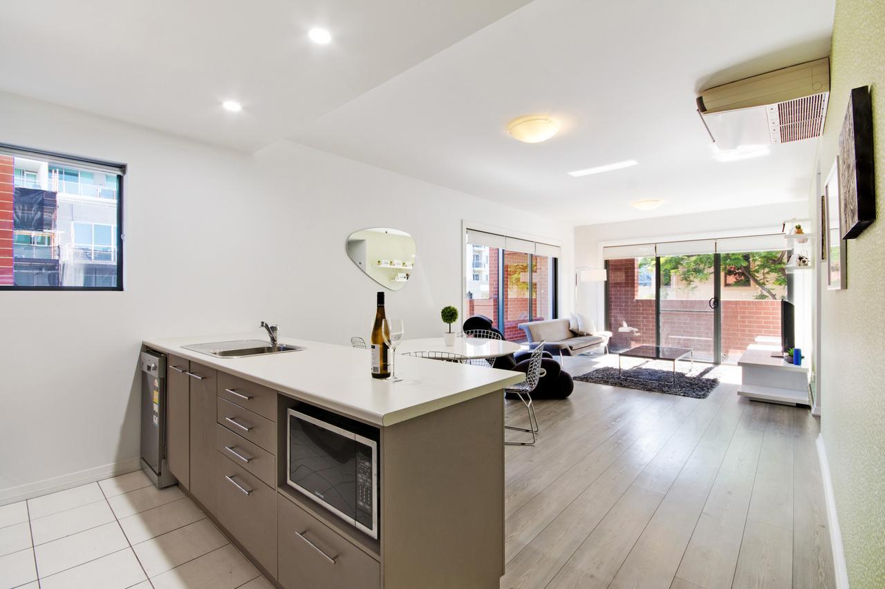 Swainson On Union Apartment