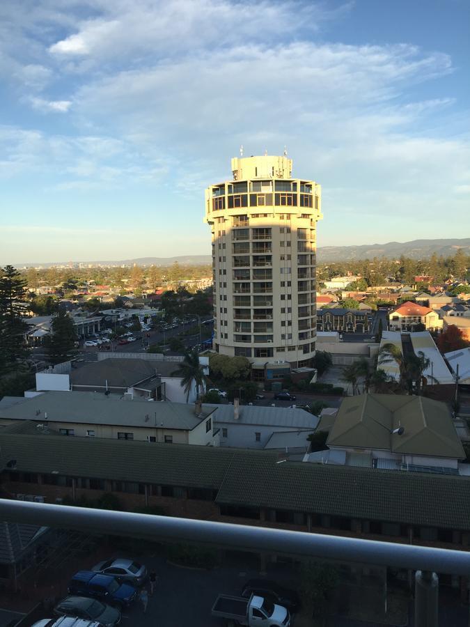 Glenelgapt * Adelaide
