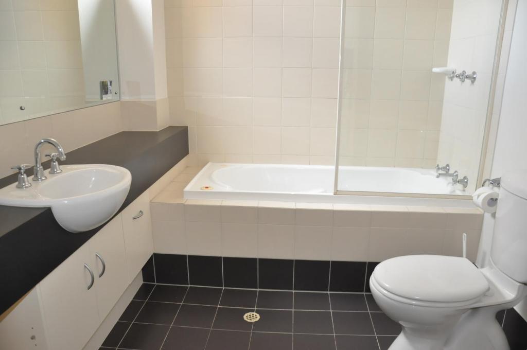 Rnr Serviced - Wakefield St Adelaide