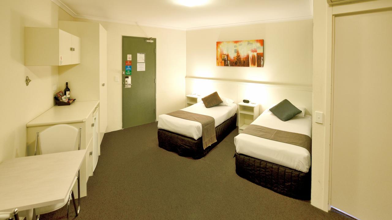 Atlantic Tower Motor Motel 3*