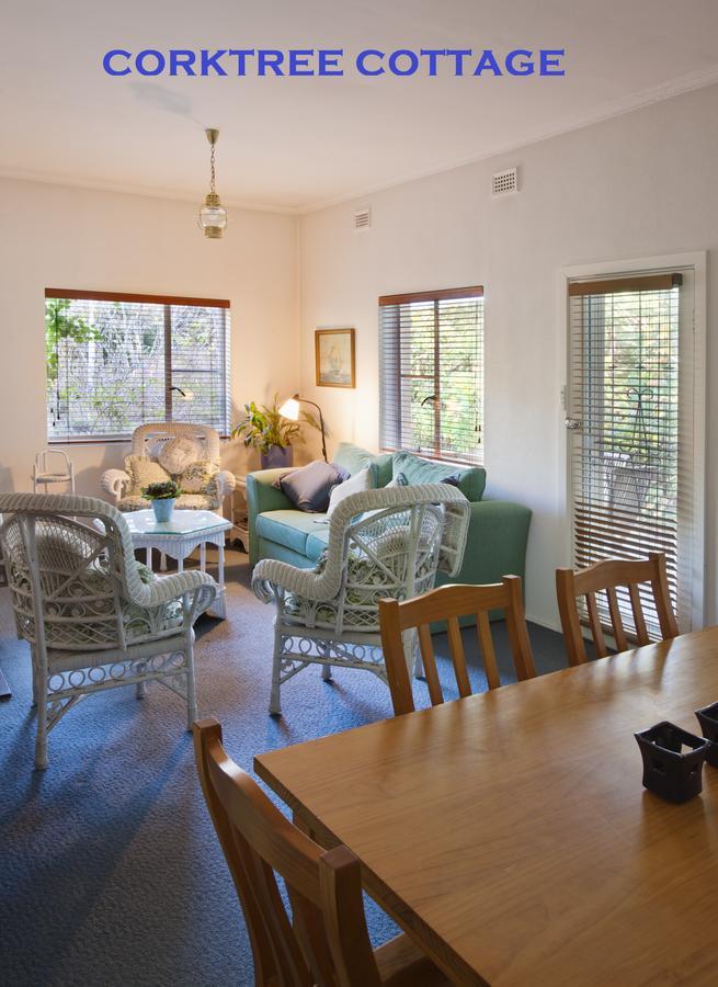 Crafers Cottages Bed & Breakfast