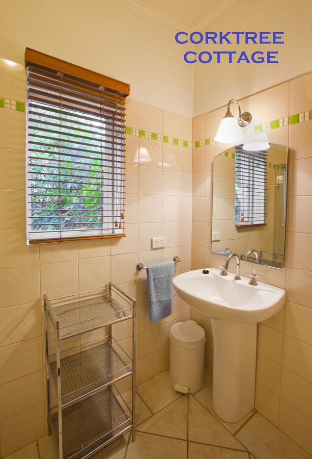 Crafers Cottages Bed & Breakfast