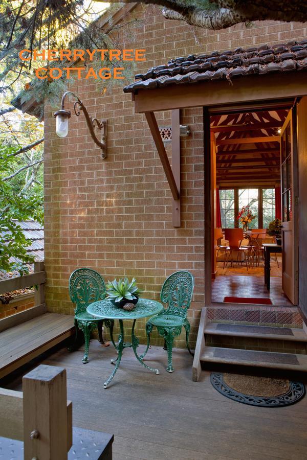 Crafers Cottages Bed & Breakfast Adelaide