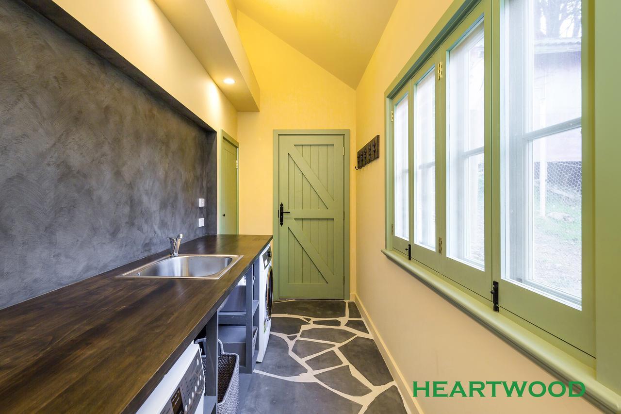 Crafers Cottages Bed & Breakfast Adelaide
