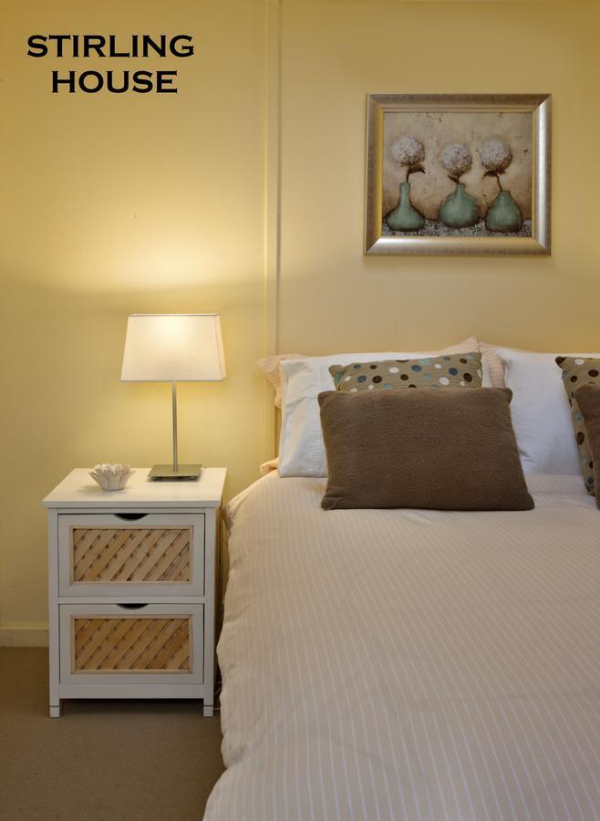 Bed & Breakfast Crafers Cottages 4*