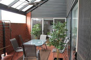 Dress Circle Apartment *