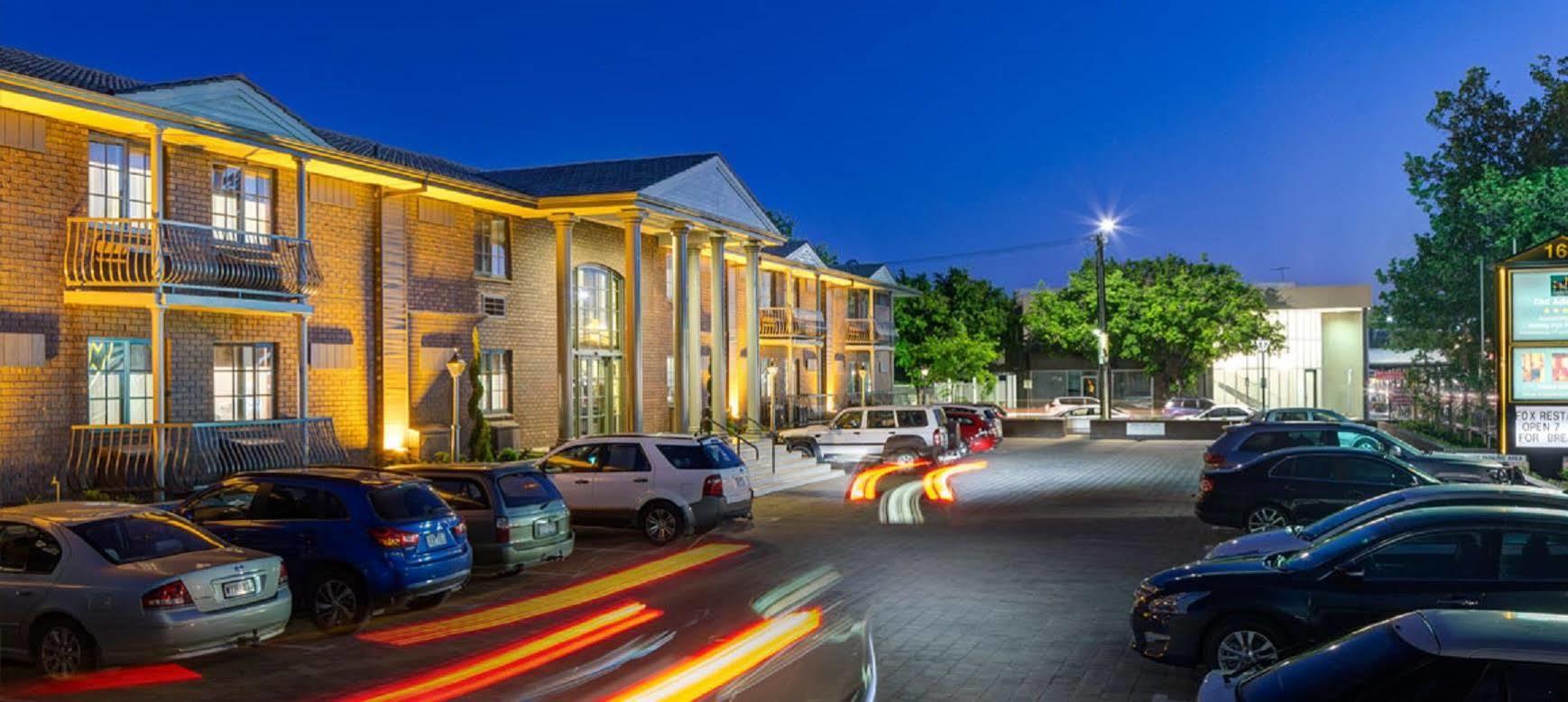 Adelaide Inn Hotel