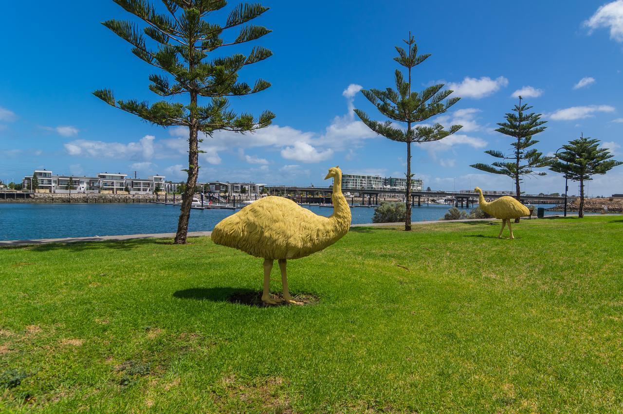 Port Harbourside House * Adelaide