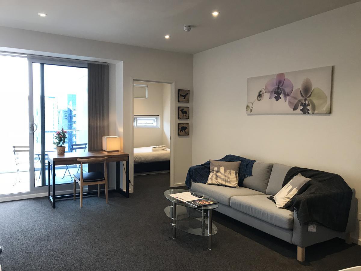 Vision On Morphett Central Aparthotel