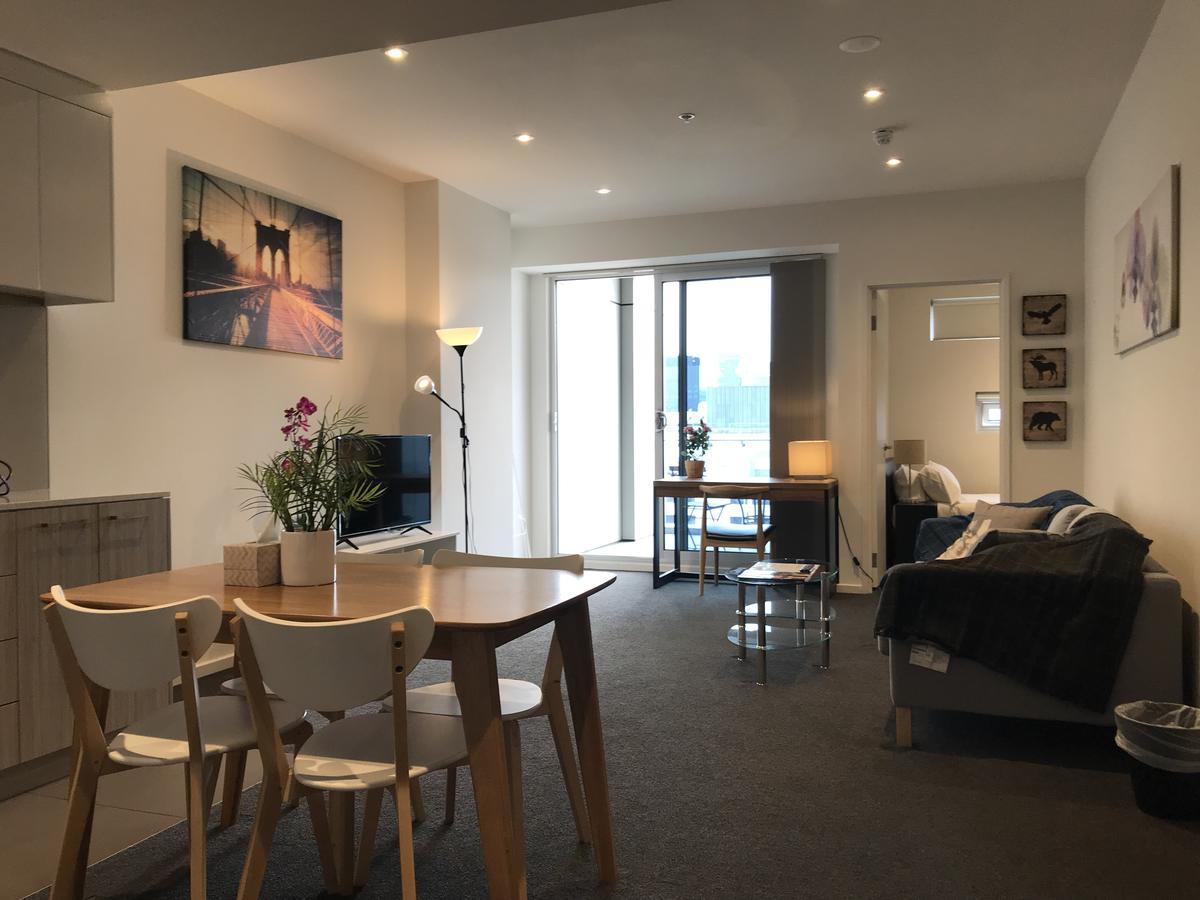 Vision On Morphett Central Aparthotel 4*