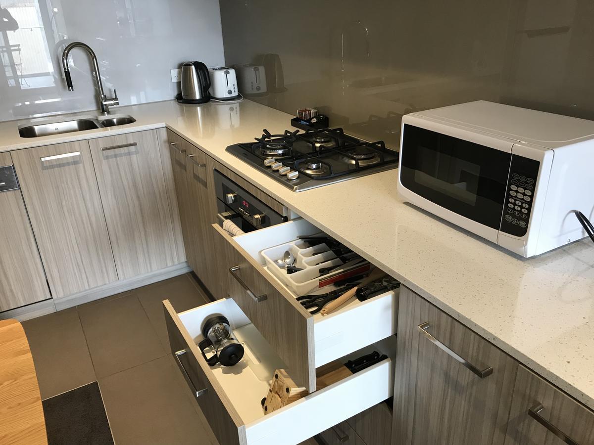 Vision On Morphett Central Aparthotel 4*