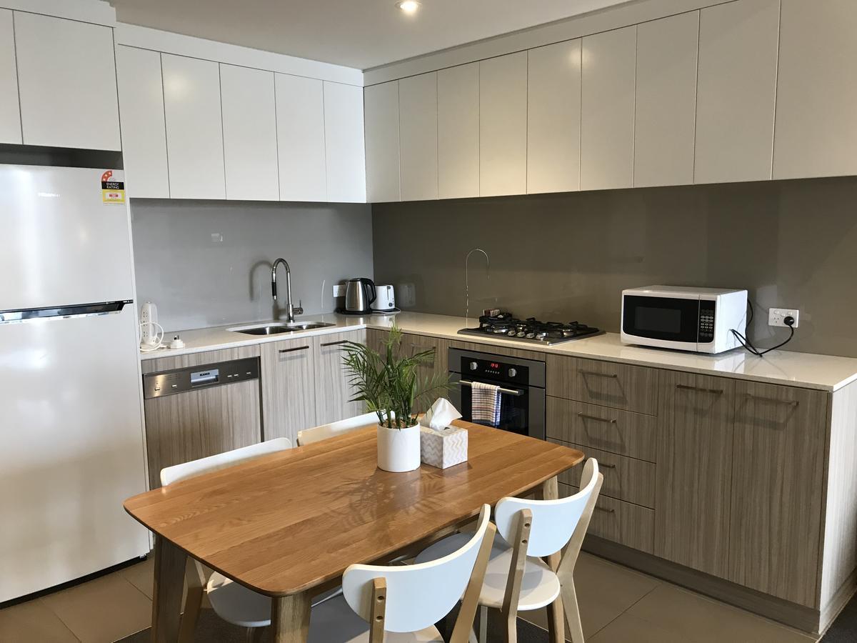 Vision On Morphett Central Aparthotel