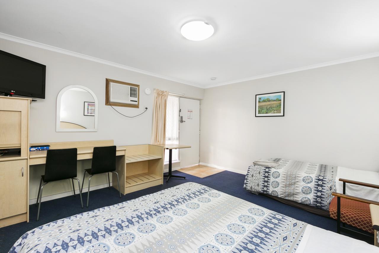 Motel Scotty's 3*