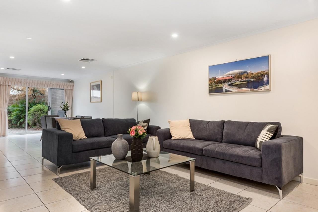 Style Accommodation-close To City-north Adelaide-3 Bdrm- Free Parking