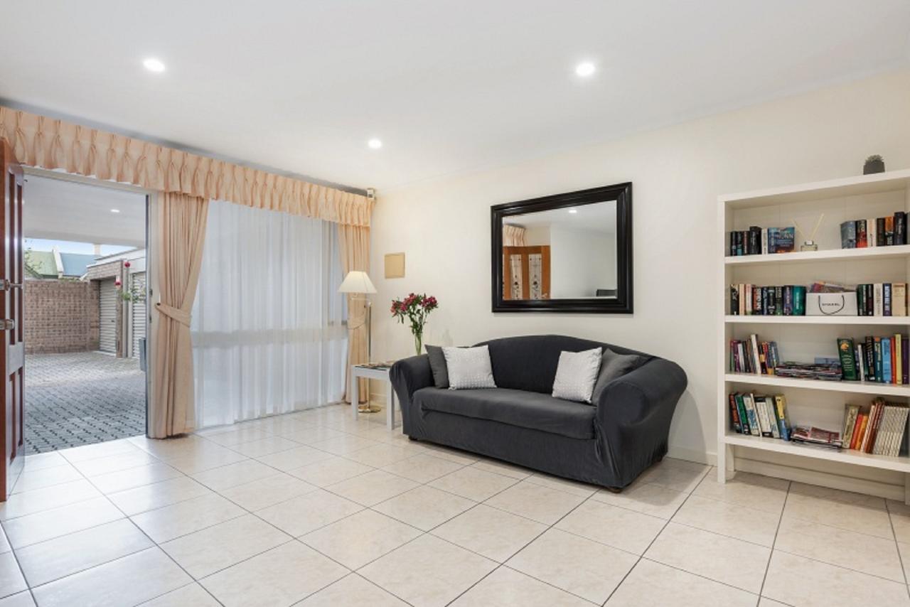 Style Accommodation-close To City-north Adelaide-3 Bdrm- Free Parking Apartment Adelaide