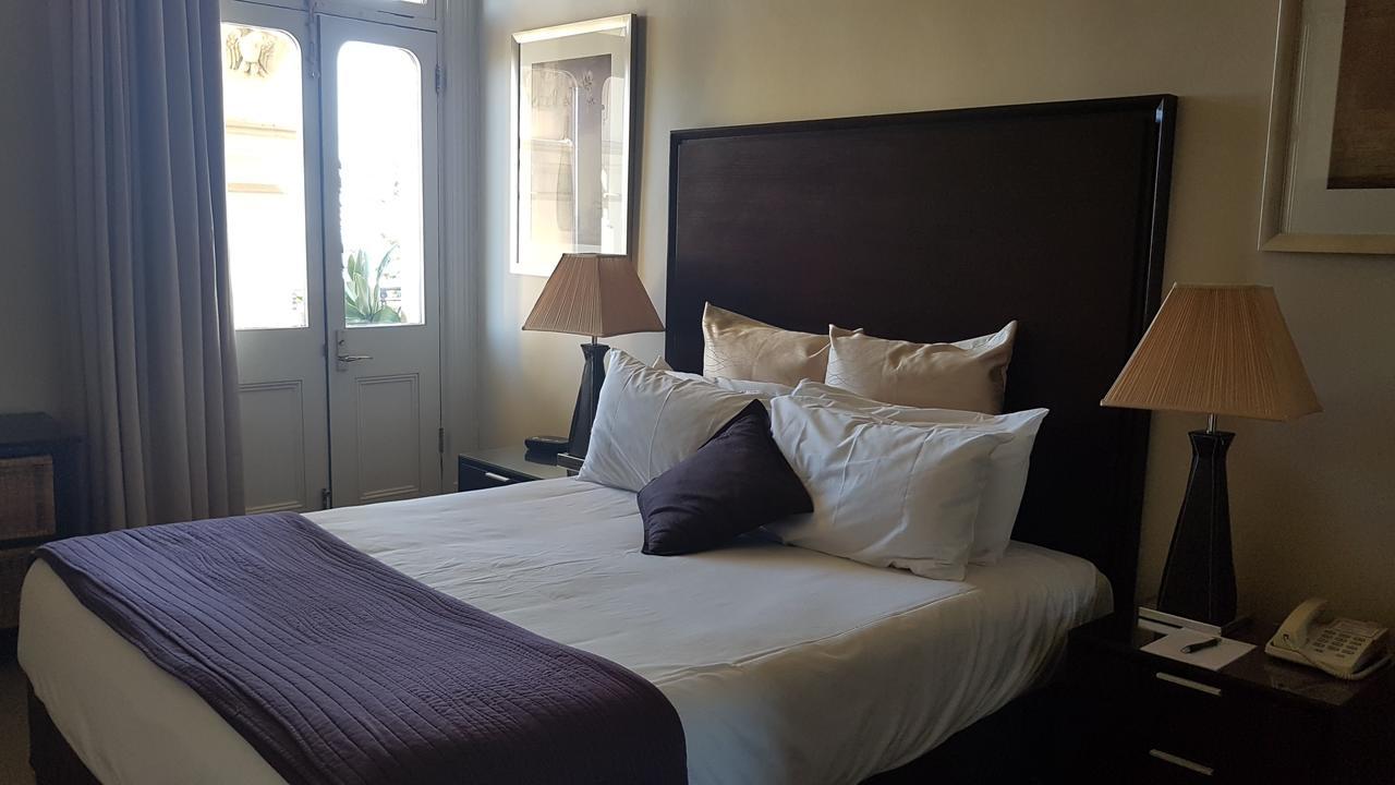 Largs Pier Hotel