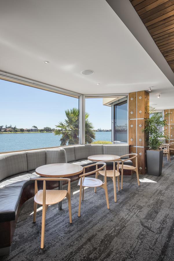 Hotel Lakes 4*
