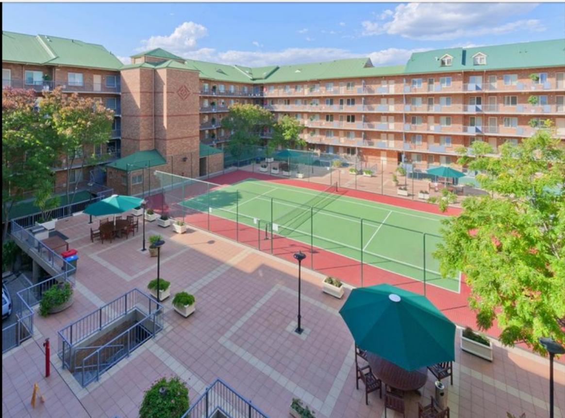 Apartment Spacious 4 Bedroom And 2 Bathrooms *