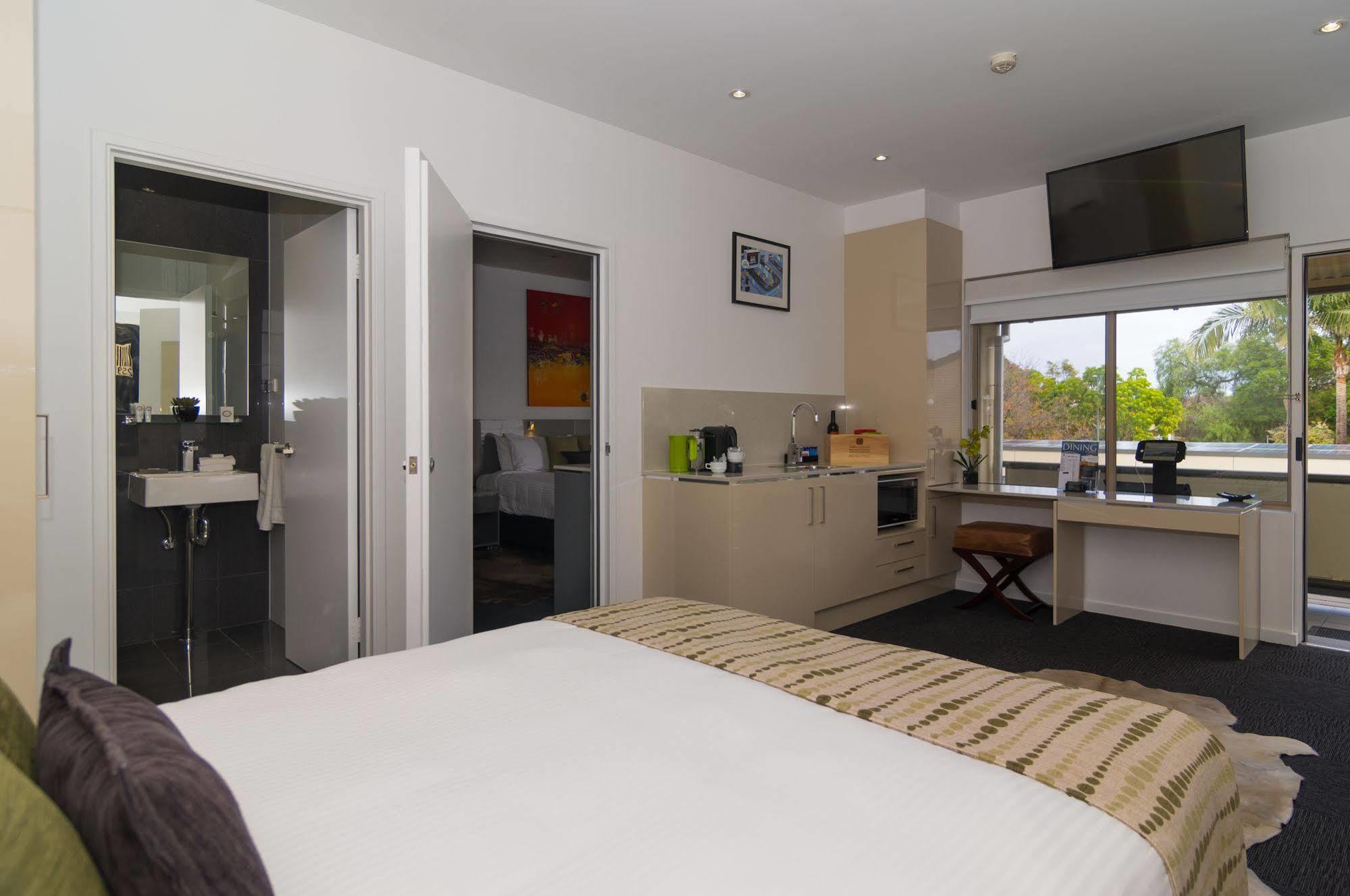 North Boutique 4* Adelaide