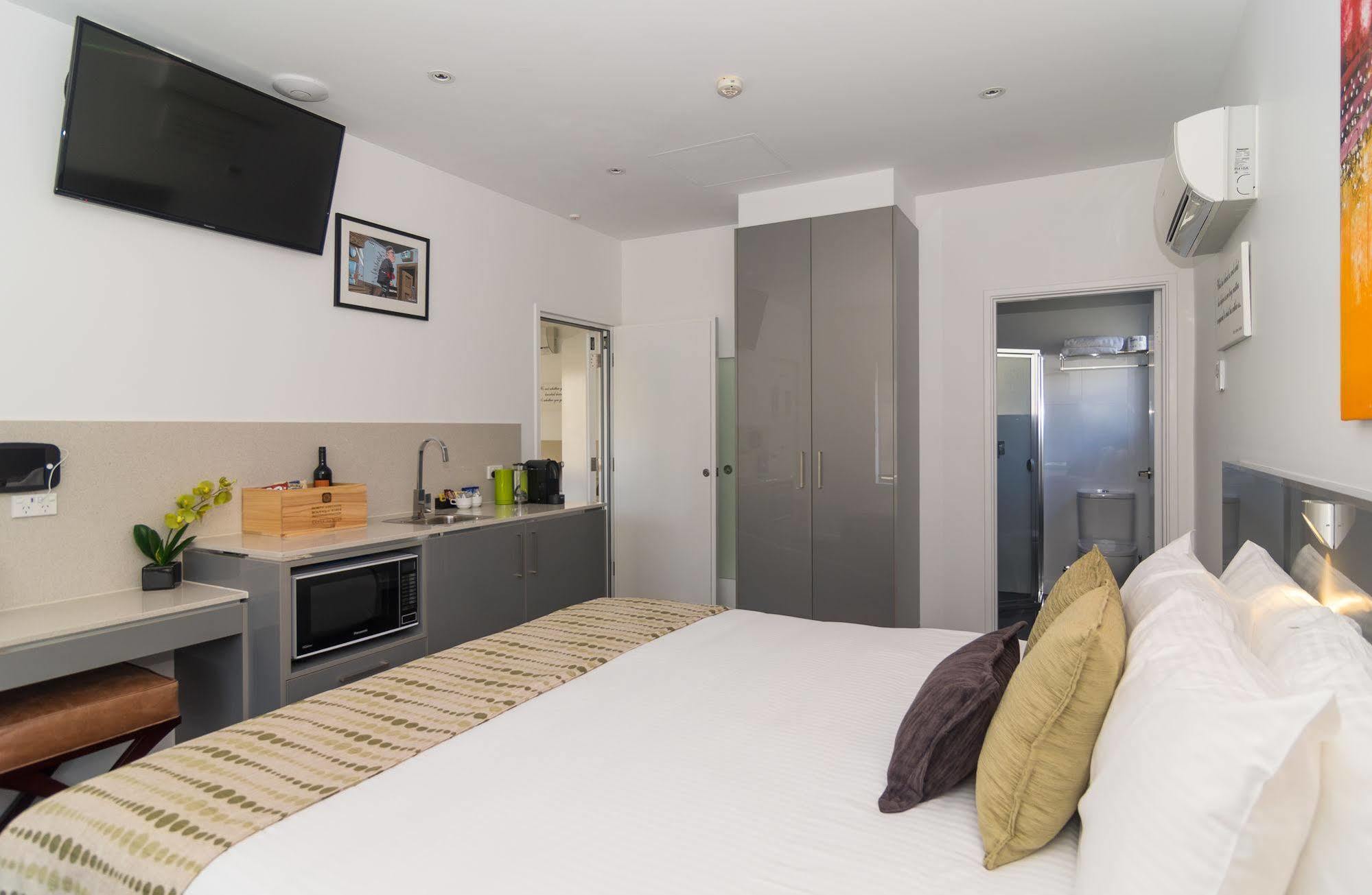 North Boutique 4*