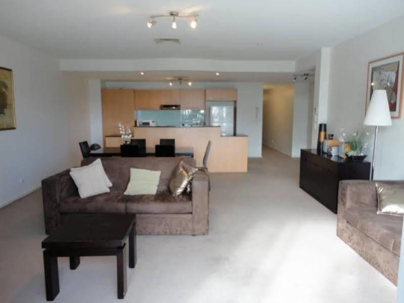 Glenelg Beachside Aparthotel 4*