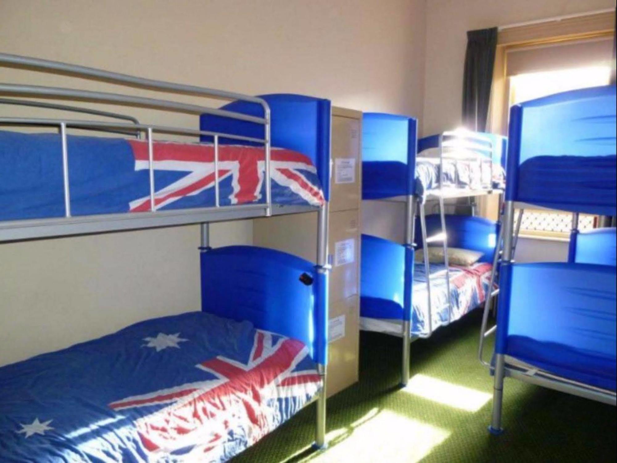 Tequila Sunrise Hostel *
