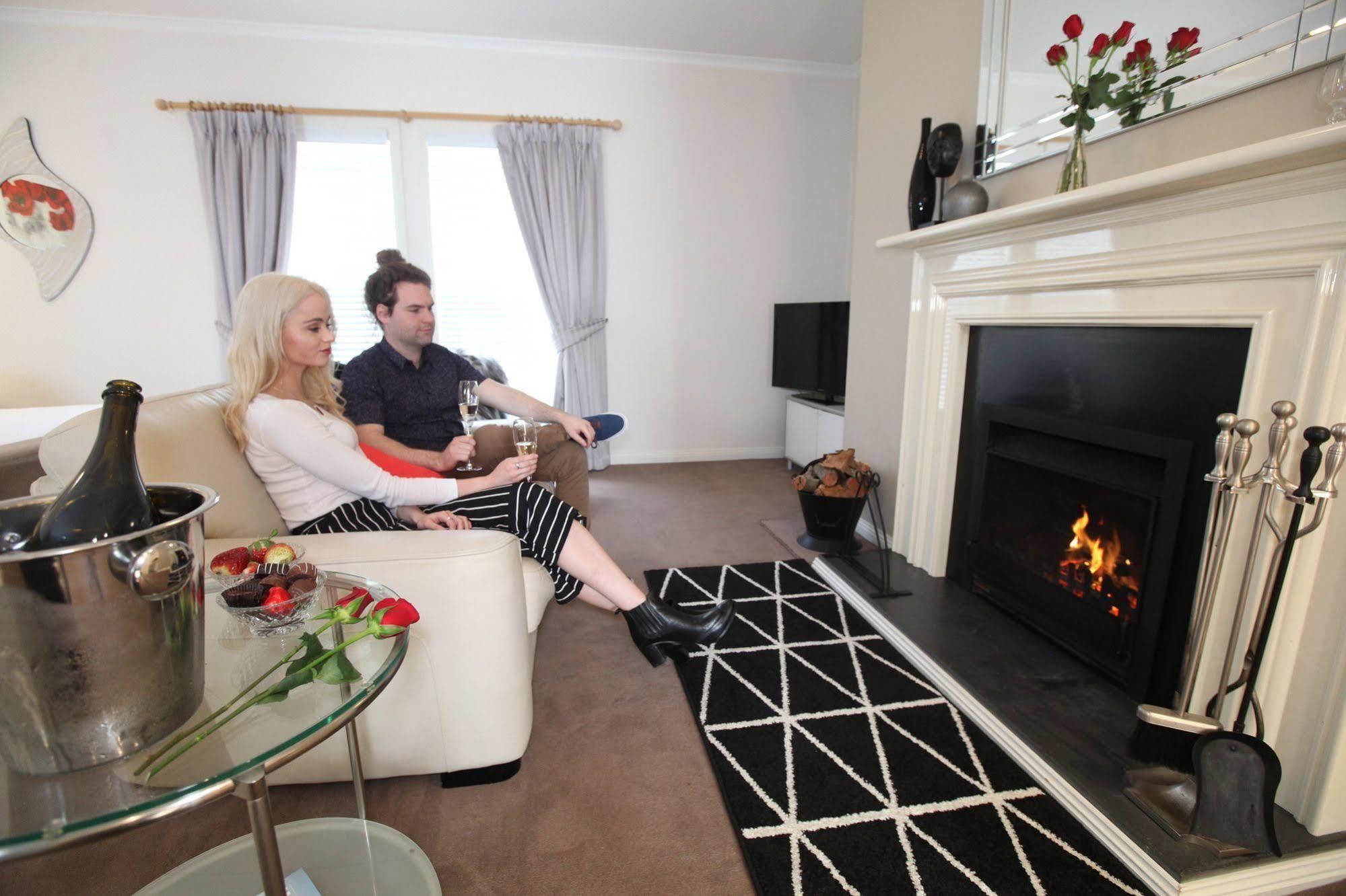 Wine And Roses Bed & Breakfast 4*