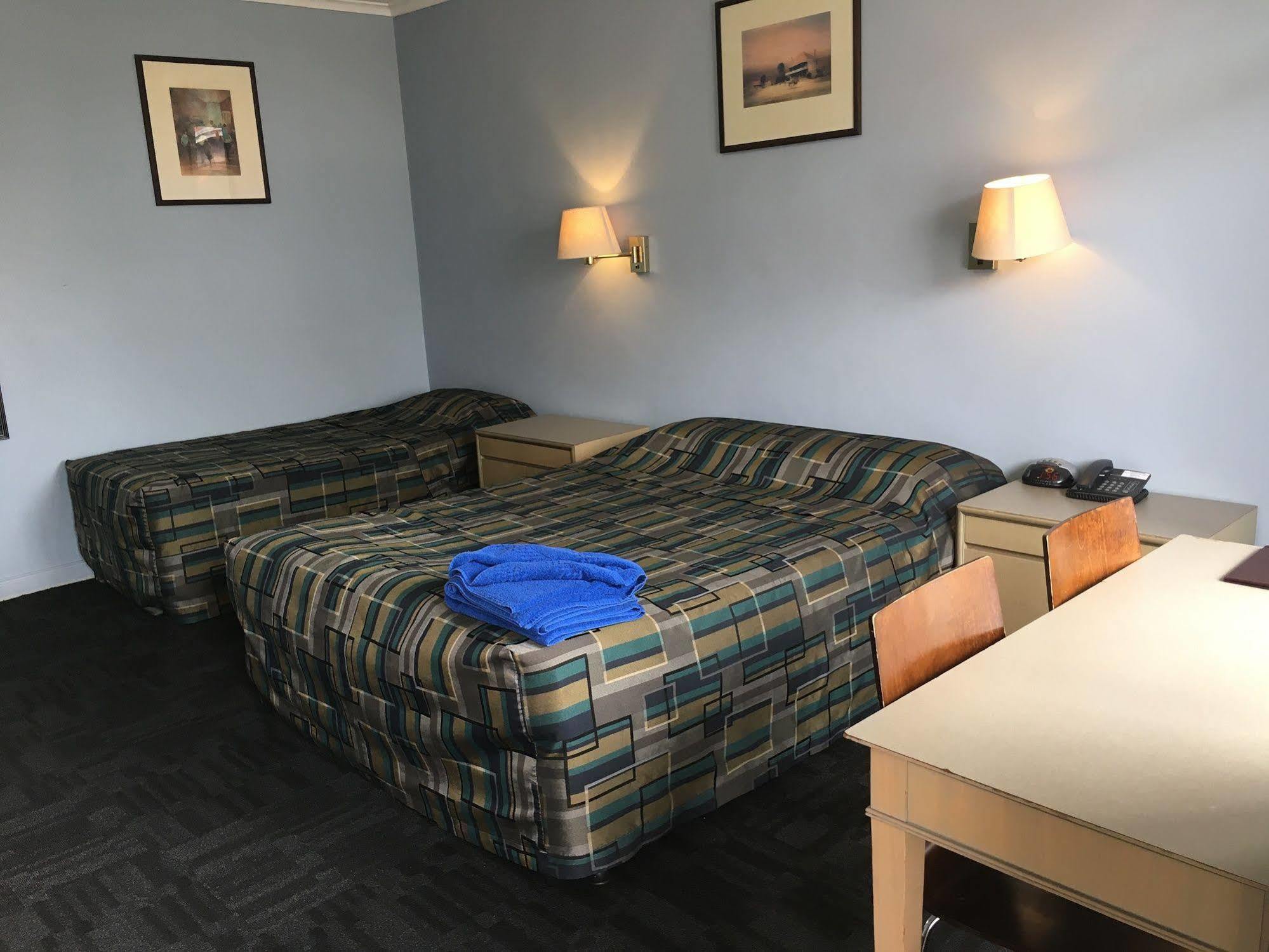 West Motel 3*