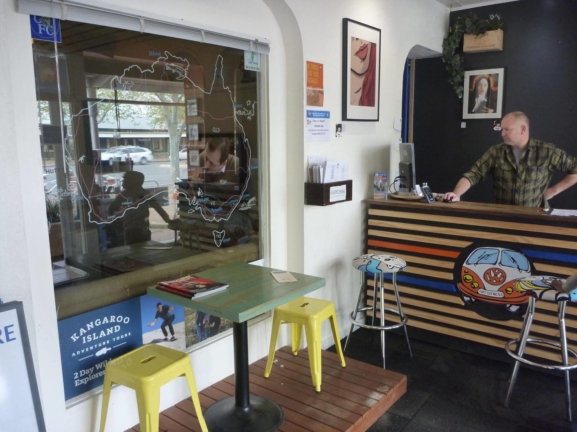 Travellers Backpackers Albergue *