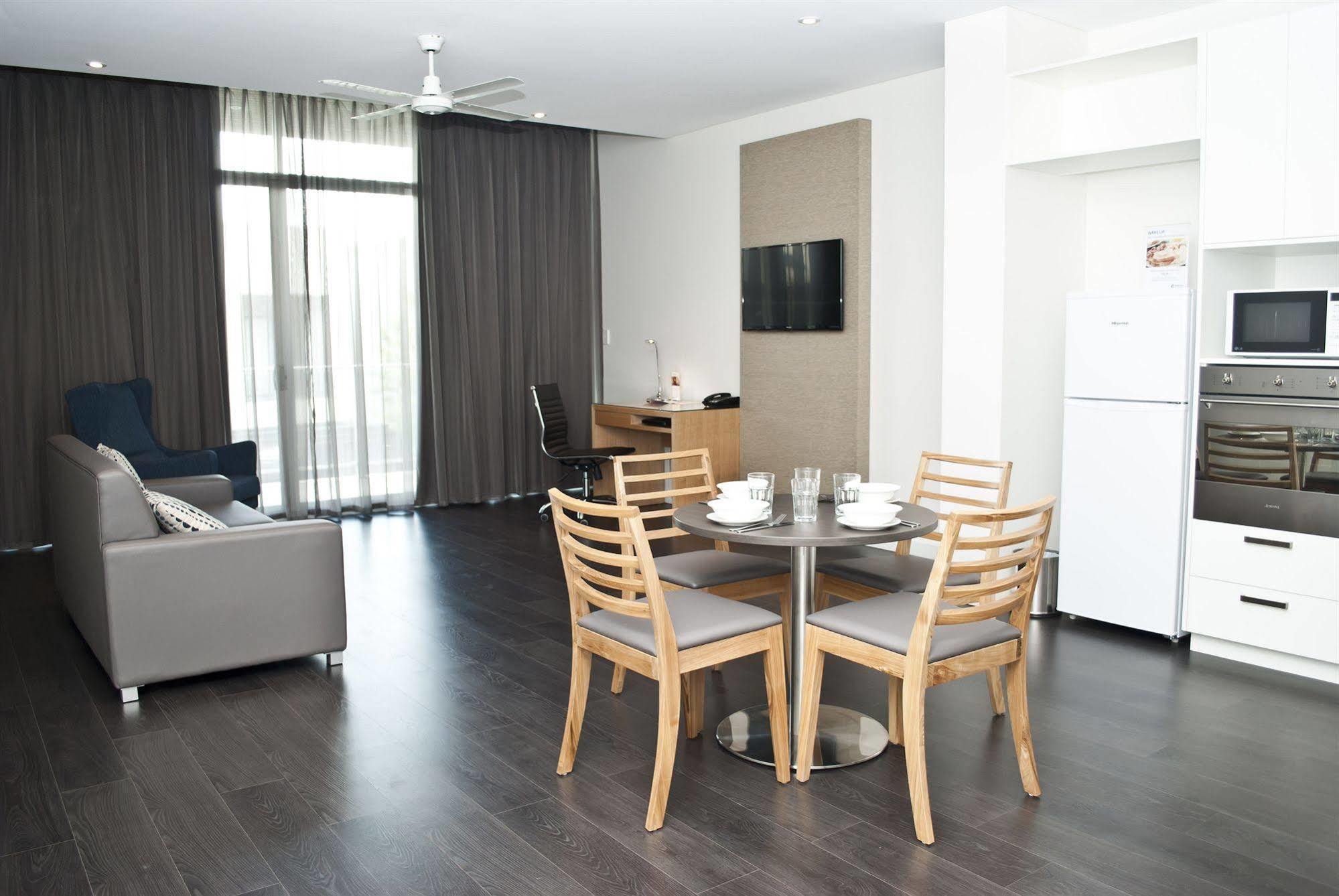 Mawson Lakes Hotel Adelaide