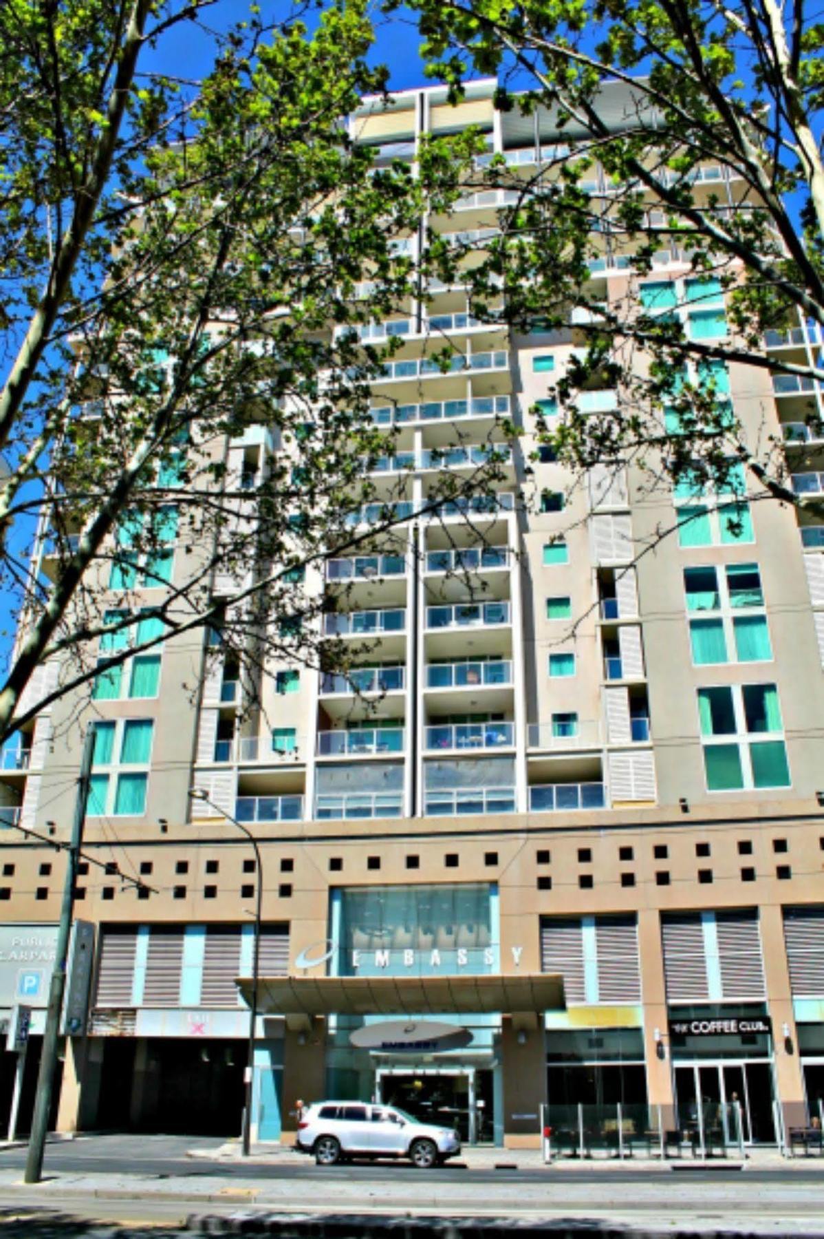 Dress Circle - North Terrace Apartment Adelaide