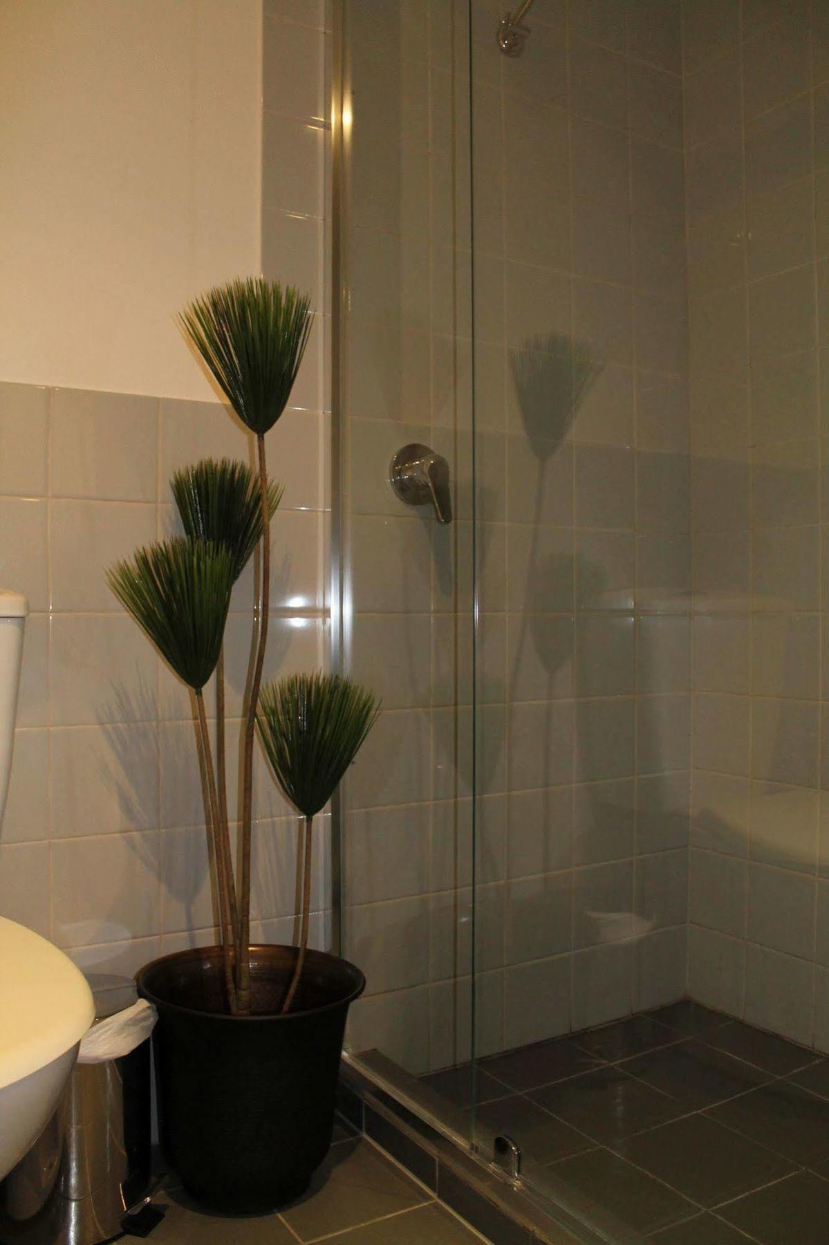 Apartment Dress Circle - North Terrace Adelaide