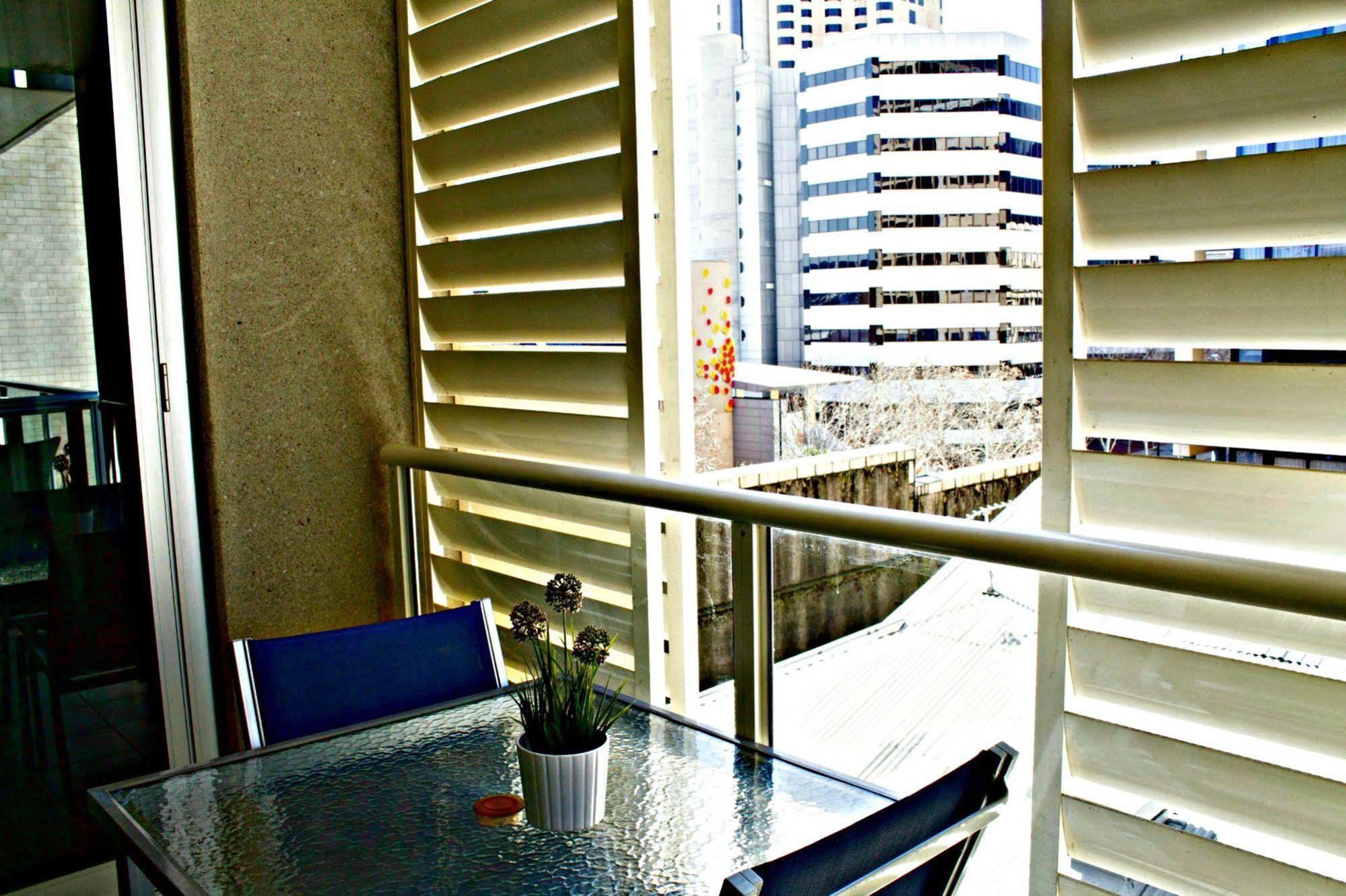 Apartment Dress Circle - North Terrace Adelaide